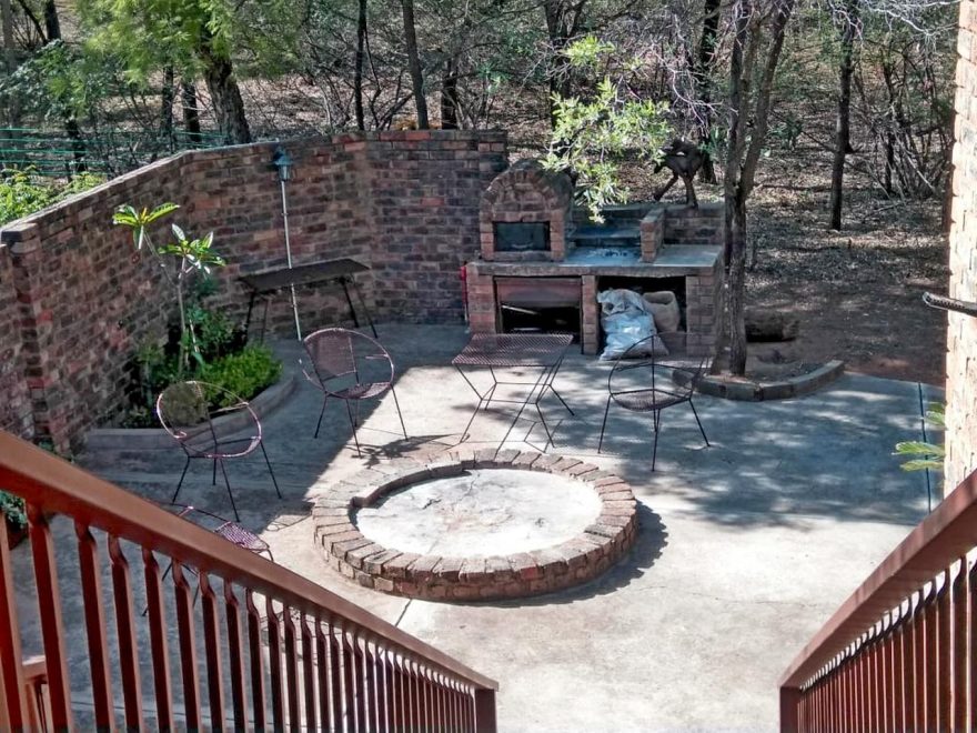 Savanna Self-catering Outside 2