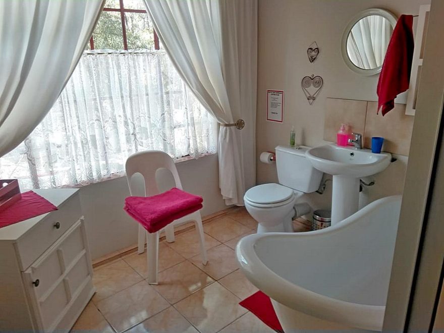Savanna Self-catering Bathroom